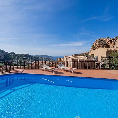 Violetta Villa *